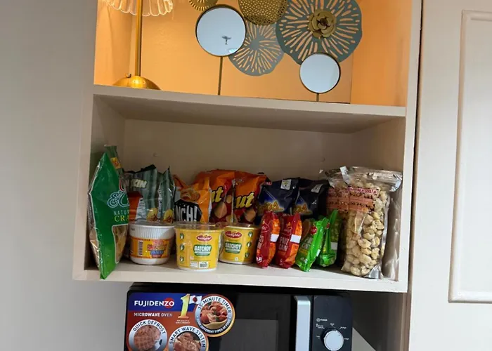 Luxe Staycation By Joy At Charm Cainta 公寓式飯店